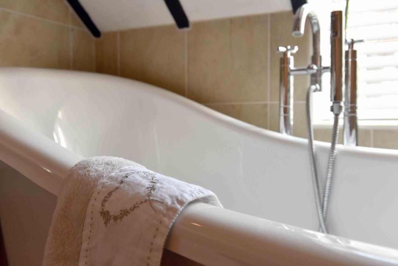 Luxury Eton House, 5 Minute Walk To Windsor Castle Βίλα Εξωτερικό φωτογραφία