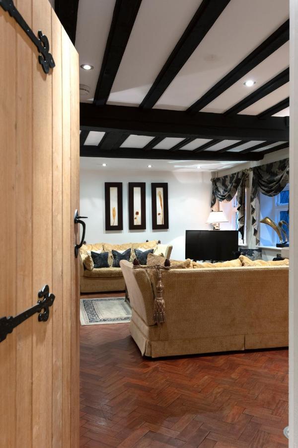 Luxury Eton House, 5 Minute Walk To Windsor Castle Βίλα Εξωτερικό φωτογραφία